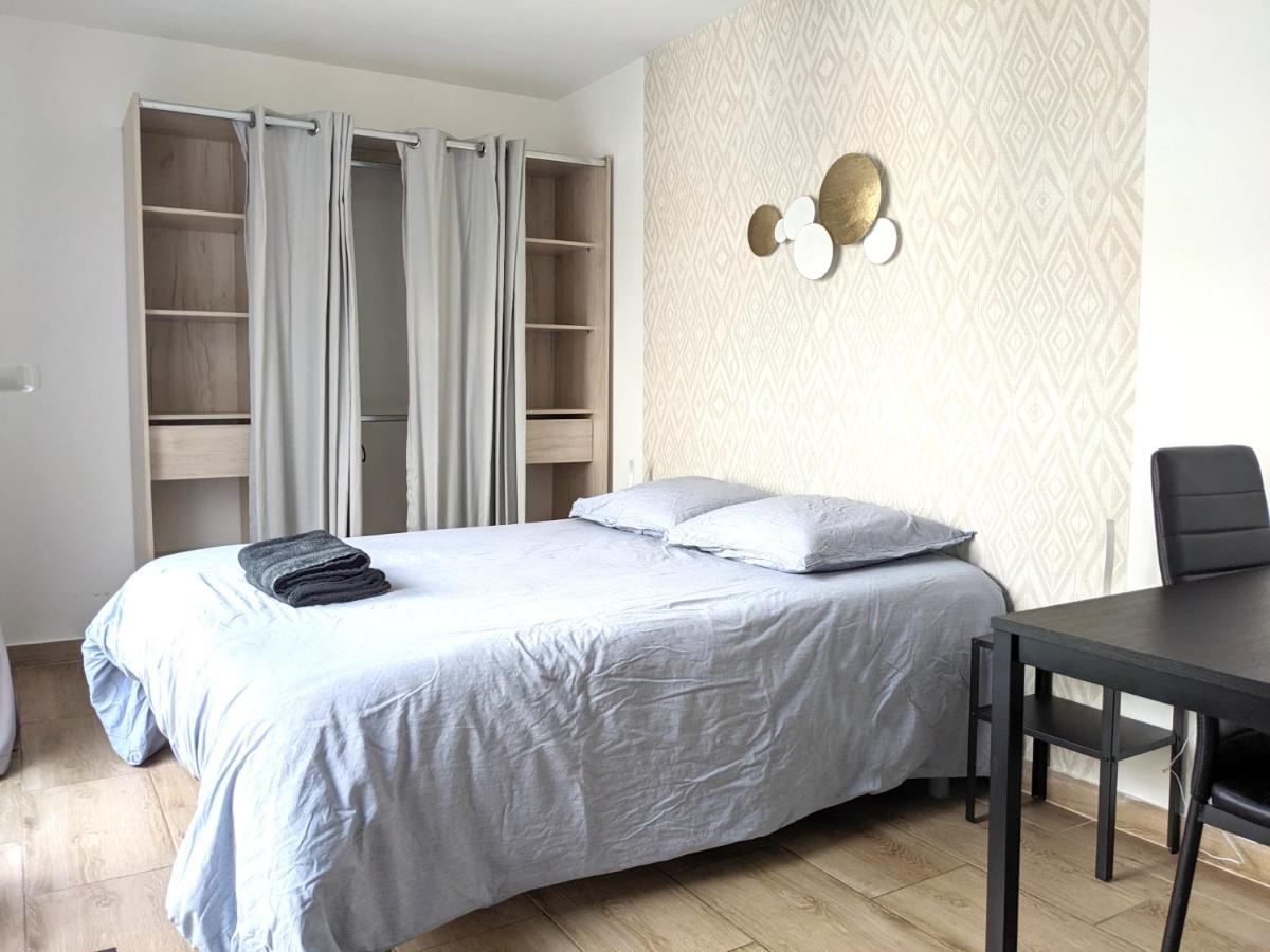 Grande Maison Renovee A 7 Min Du Metro Romainville Eksteriør billede